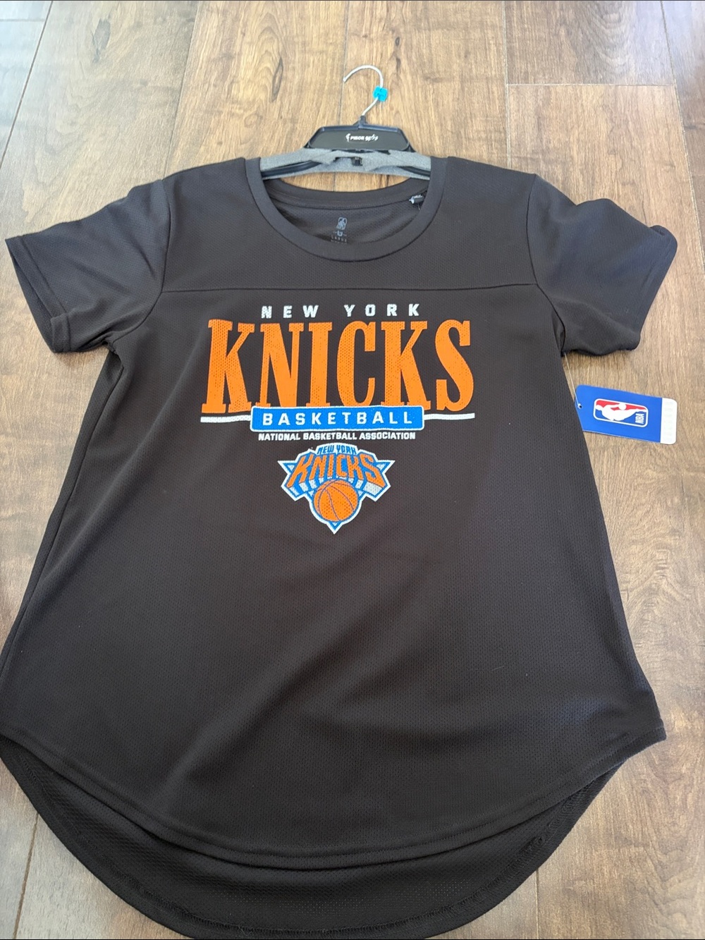 NWT Official UNK Women's New York Knicks Black Mesh Round Neck Shirt Size Large